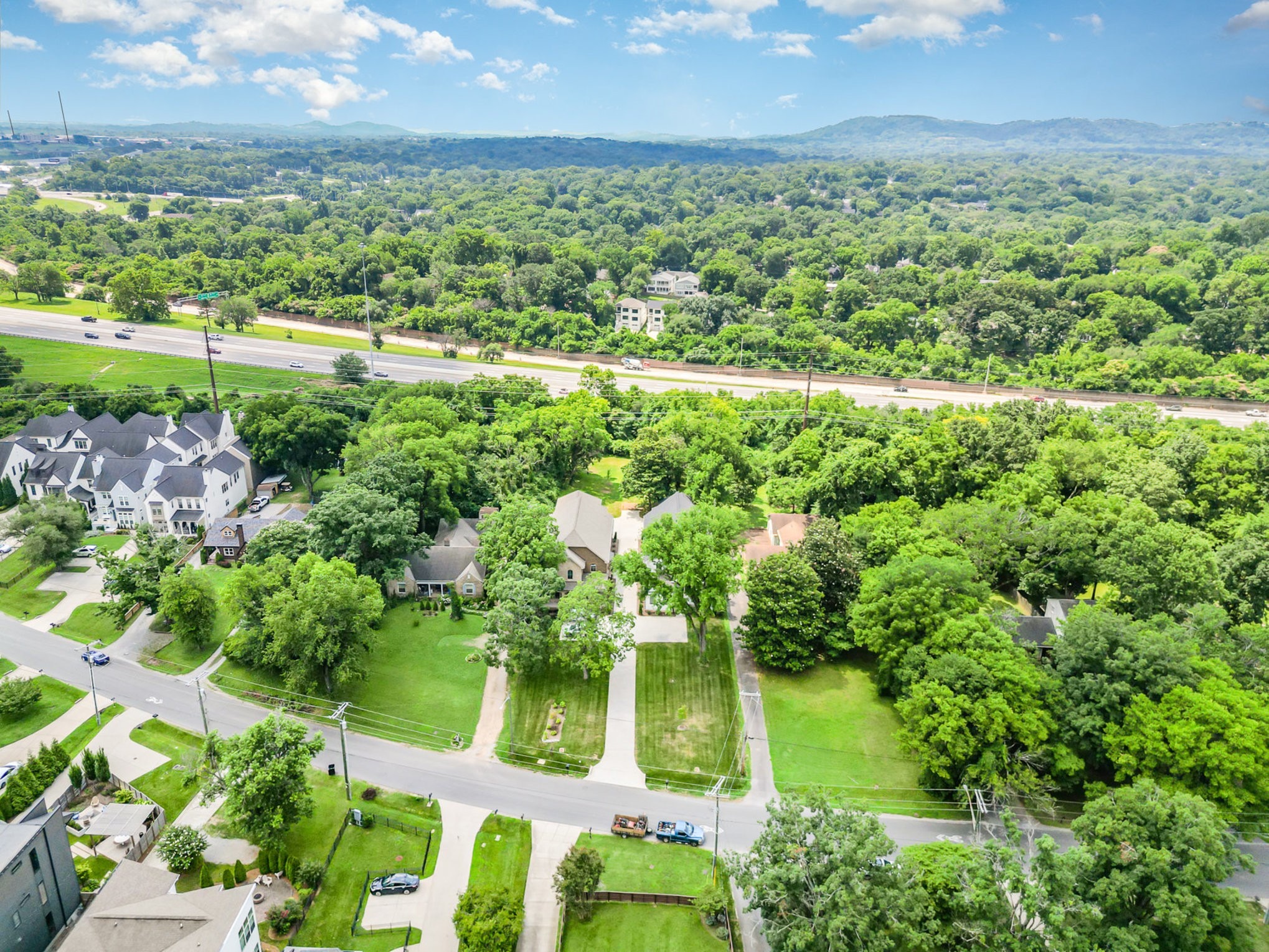 Gale Ln, Nashville, TN 37204