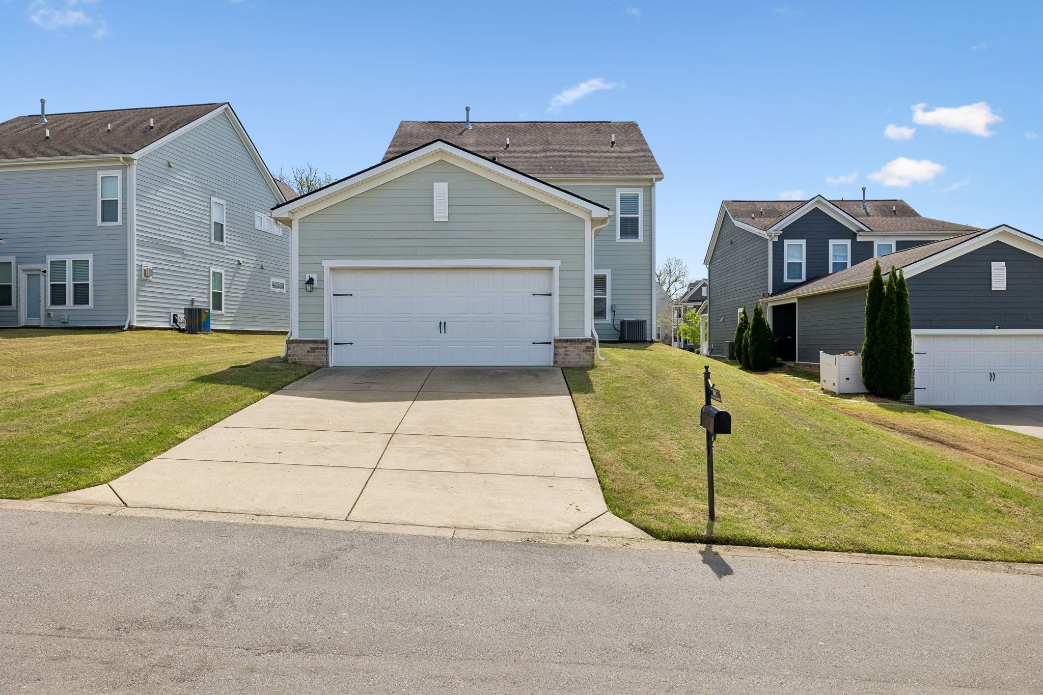 Sand Dollar Ct, Franklin, TN 37067