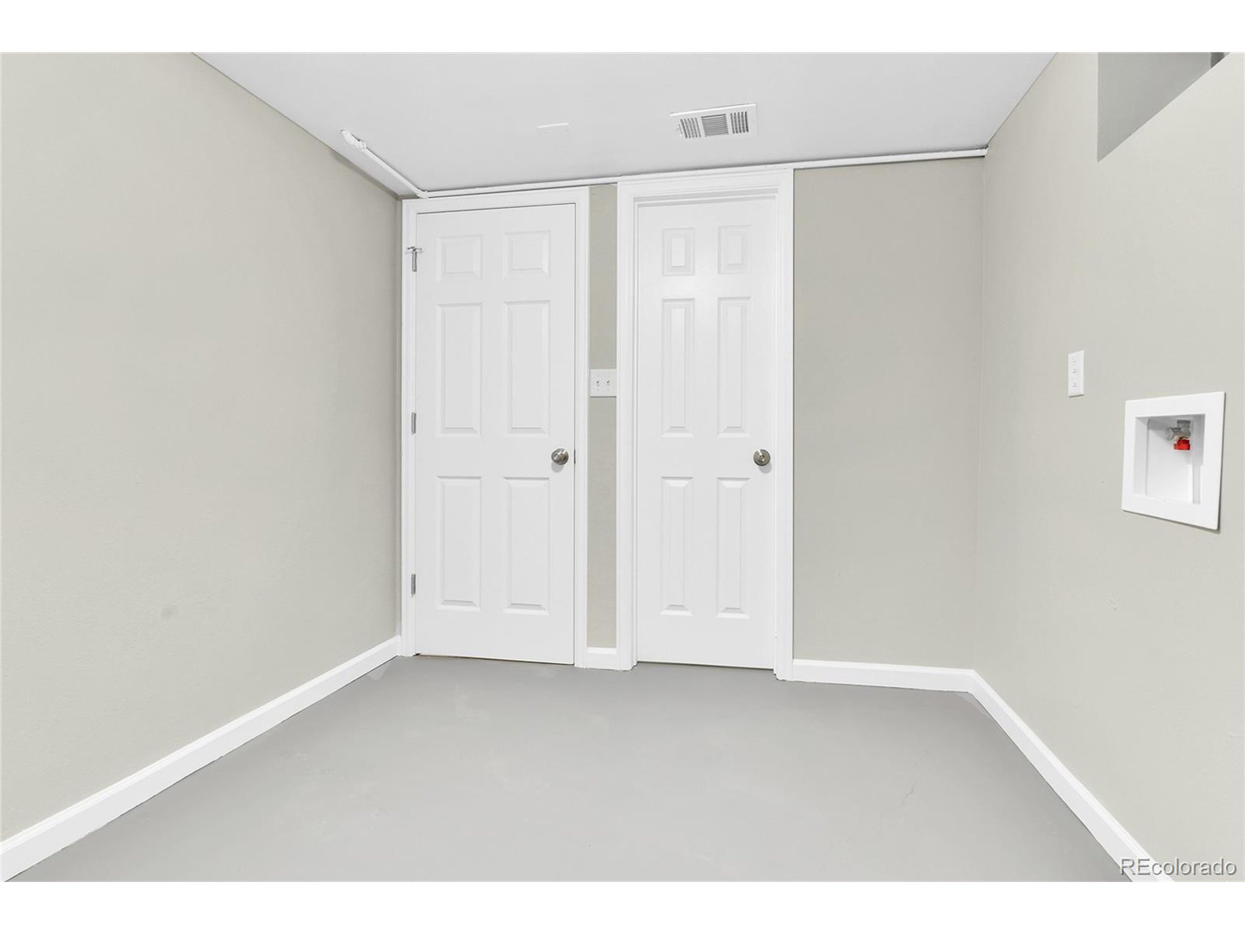 61st Pl, Arvada, CO 80003