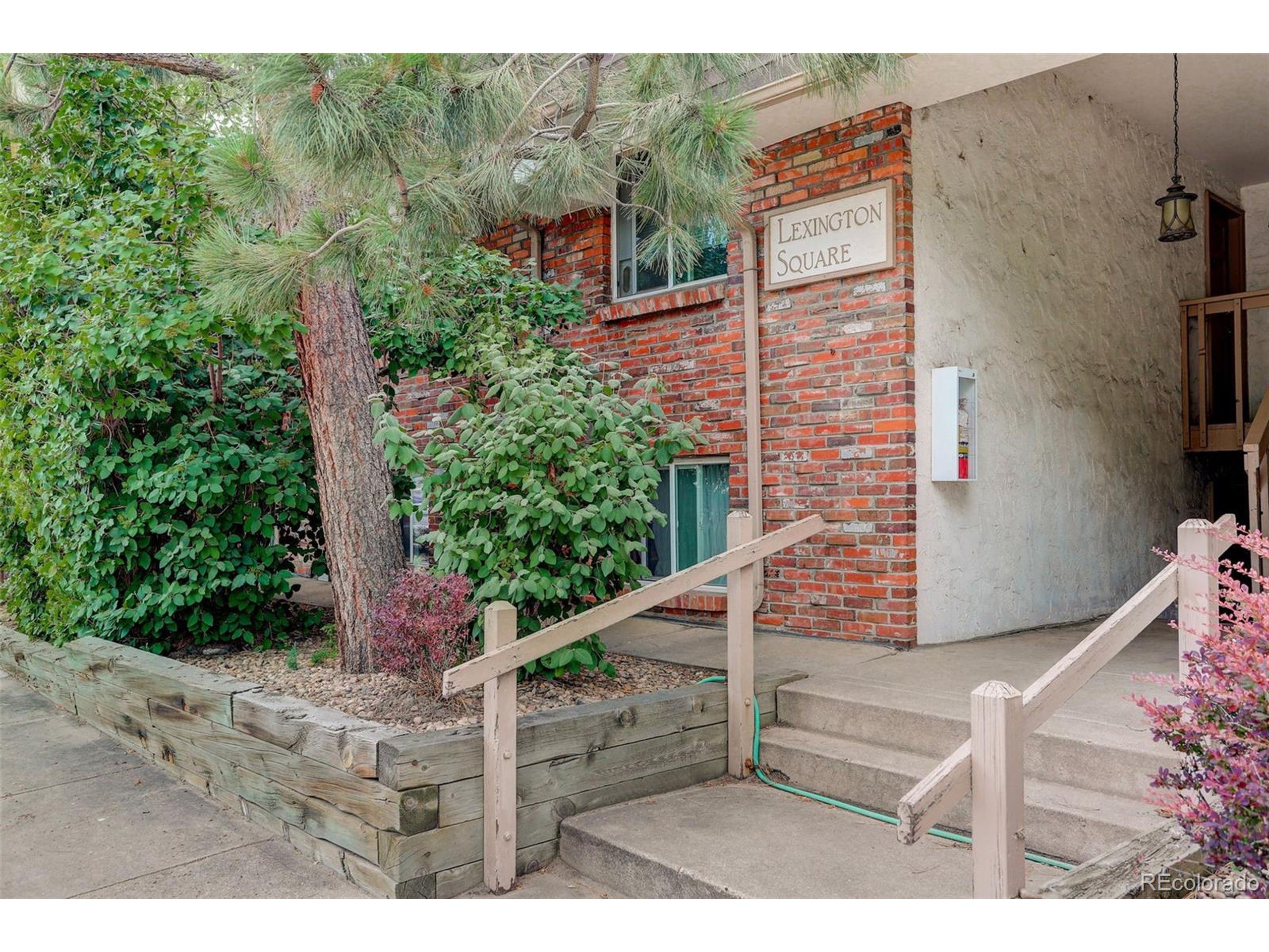 Holly St, Denver, CO 80222