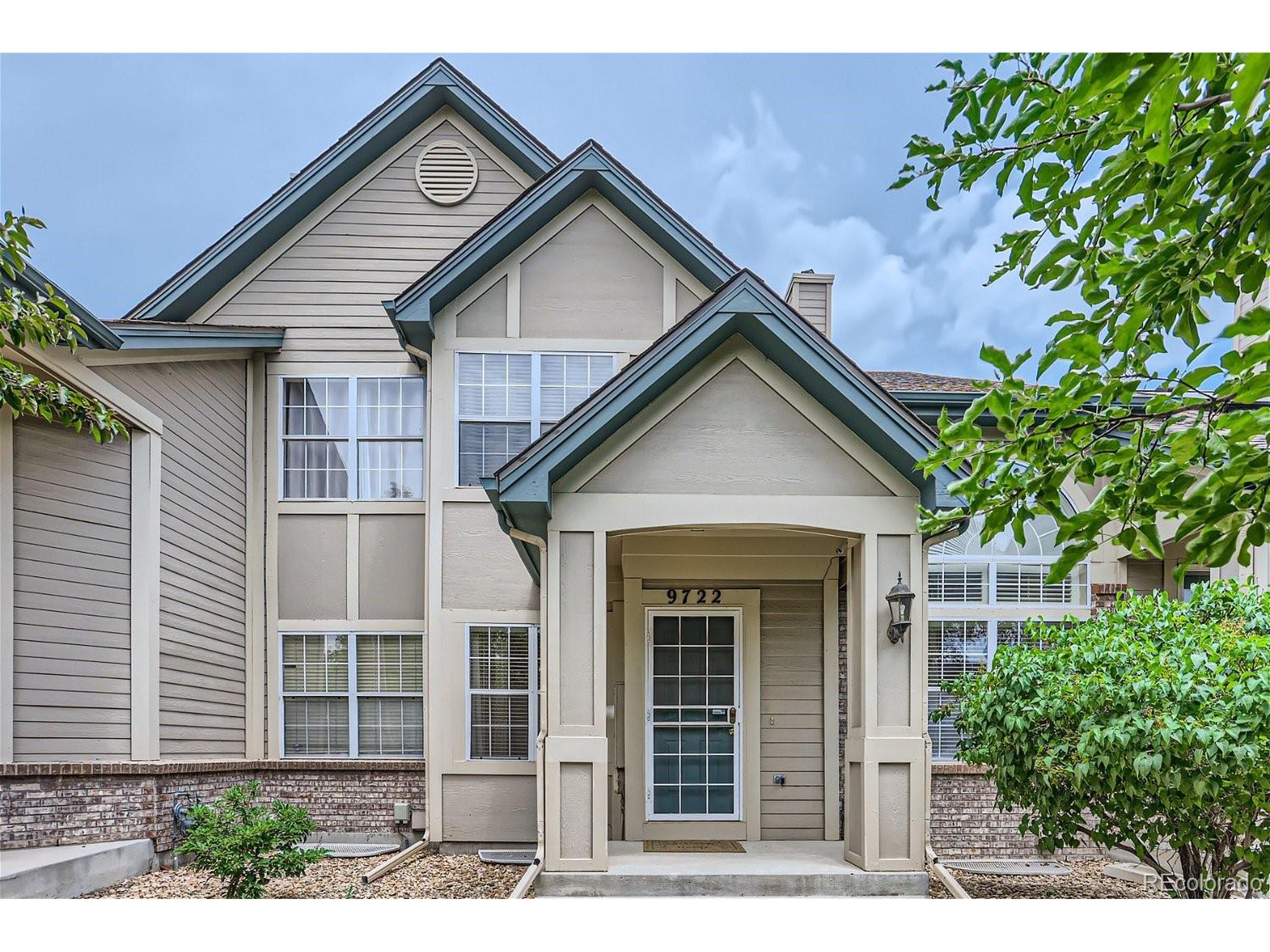 Hawaii Pl, Aurora, CO 80247