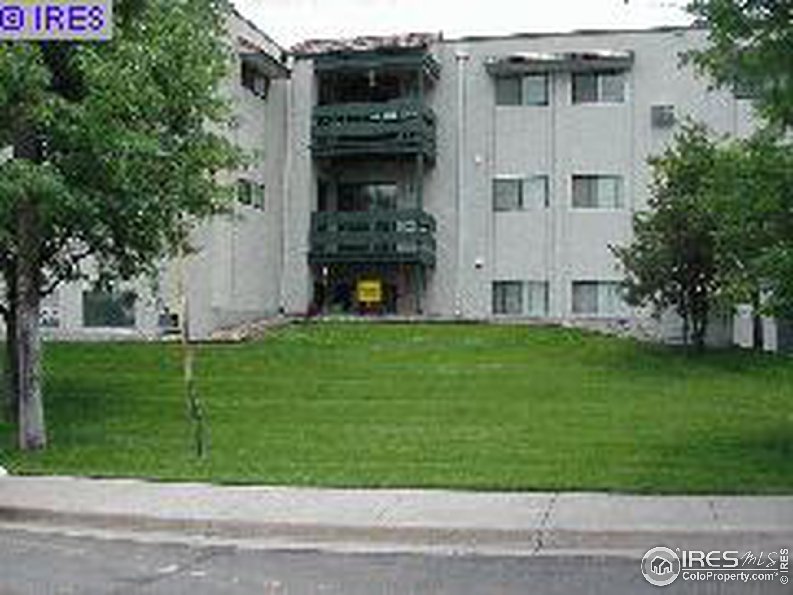 35th Ave, Wheat Ridge, CO 80033