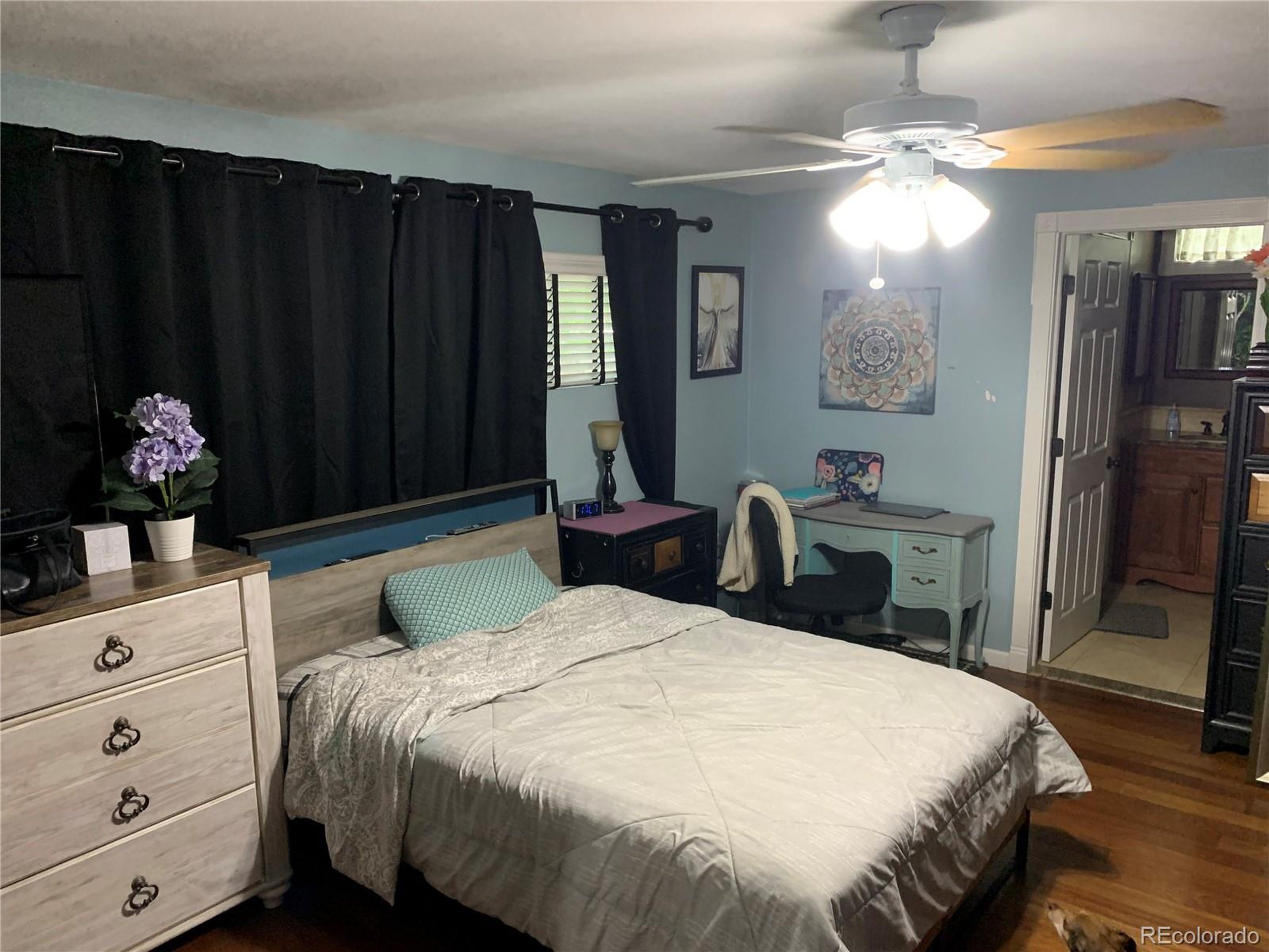 Logan St, Littleton, CO 80121