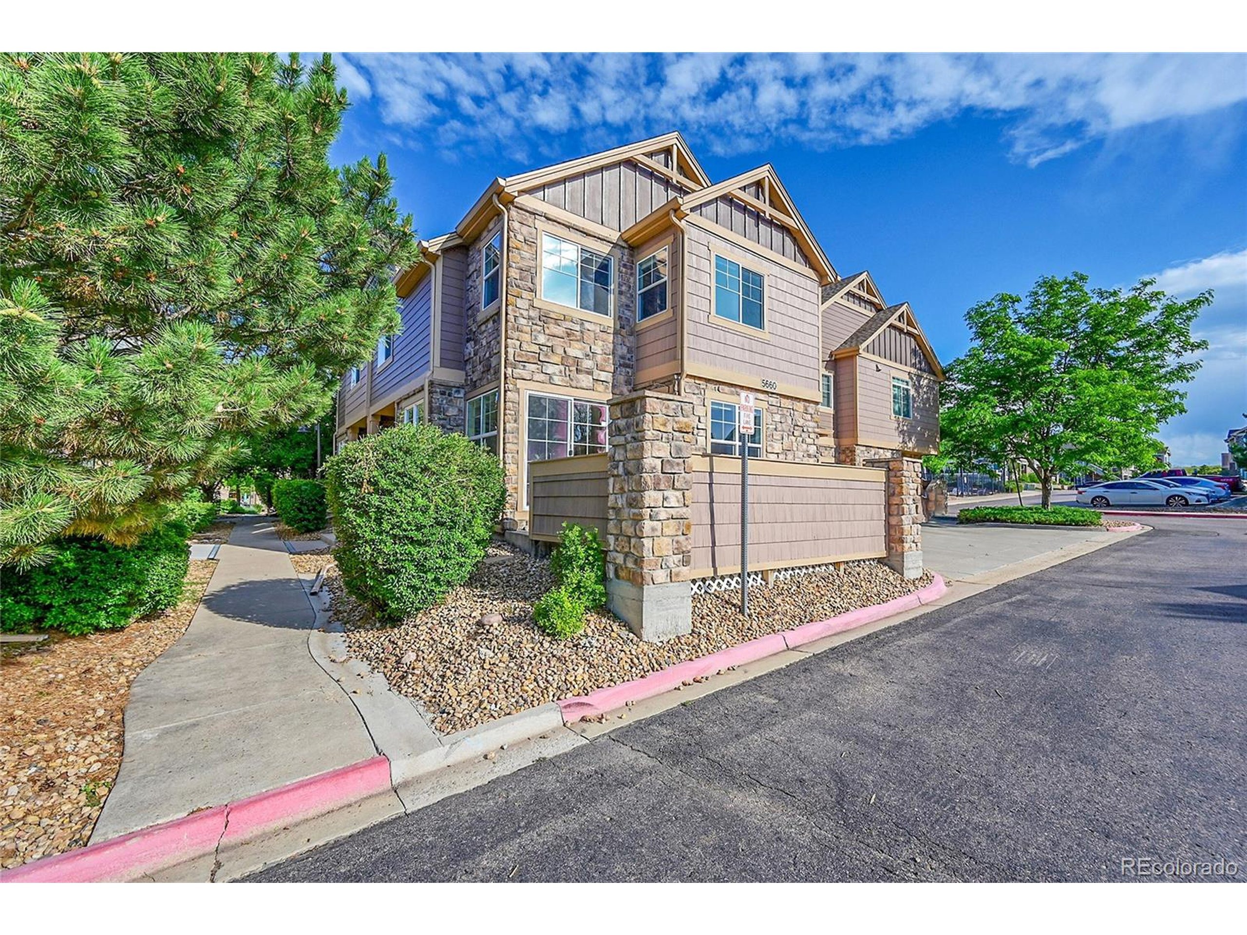 Algonquian Way, Aurora, CO 80016