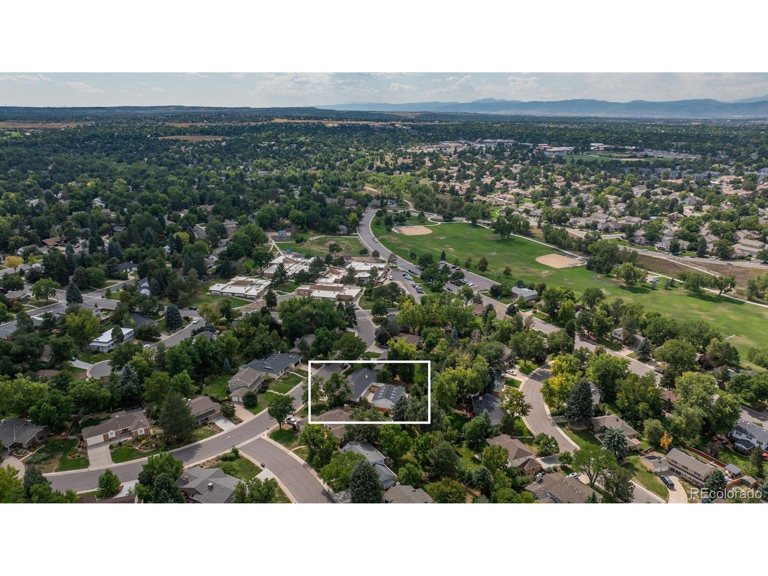 Detroit Cir, Centennial, CO 80122