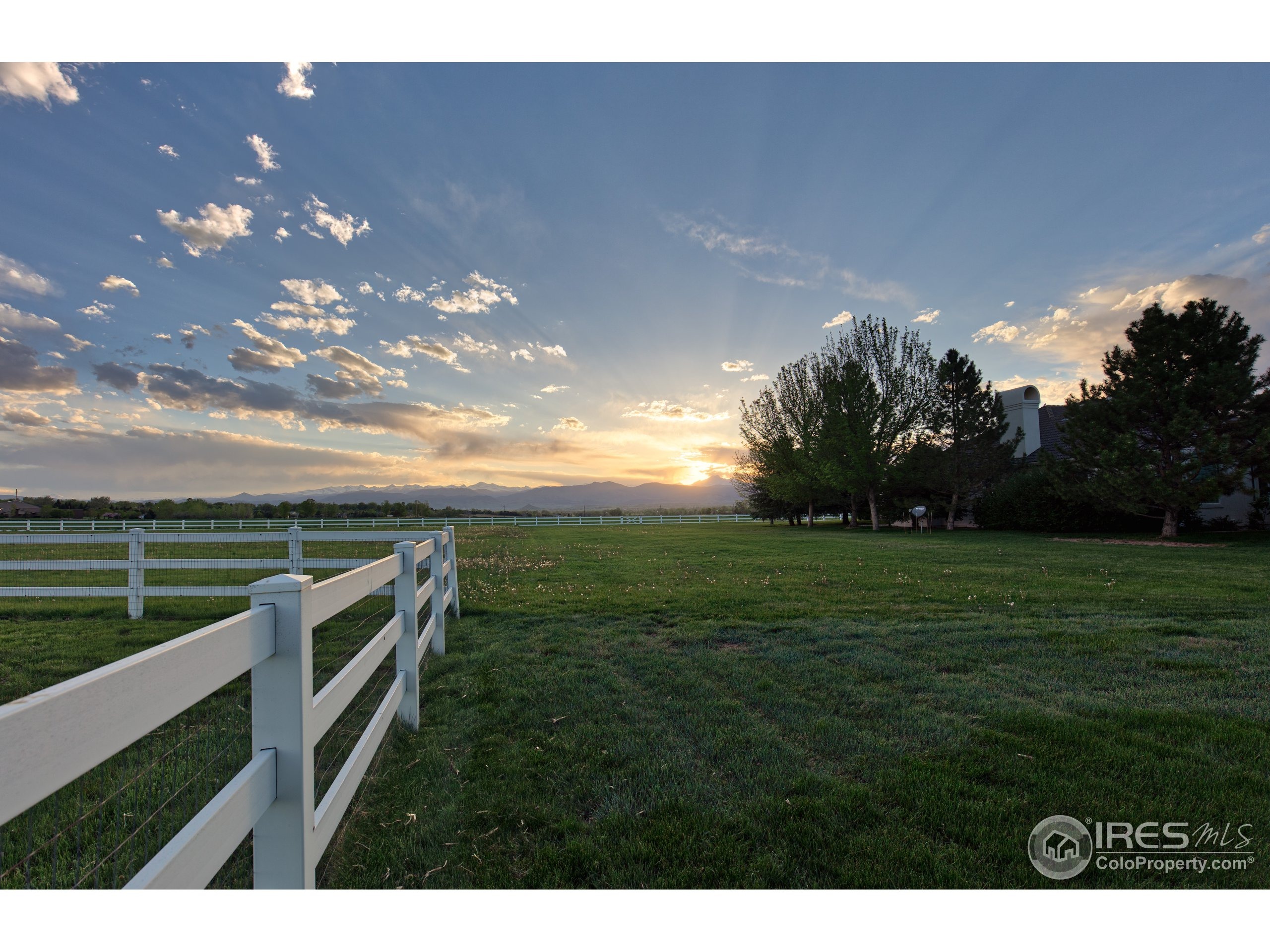 Niwot Rd, Longmont, CO 80504