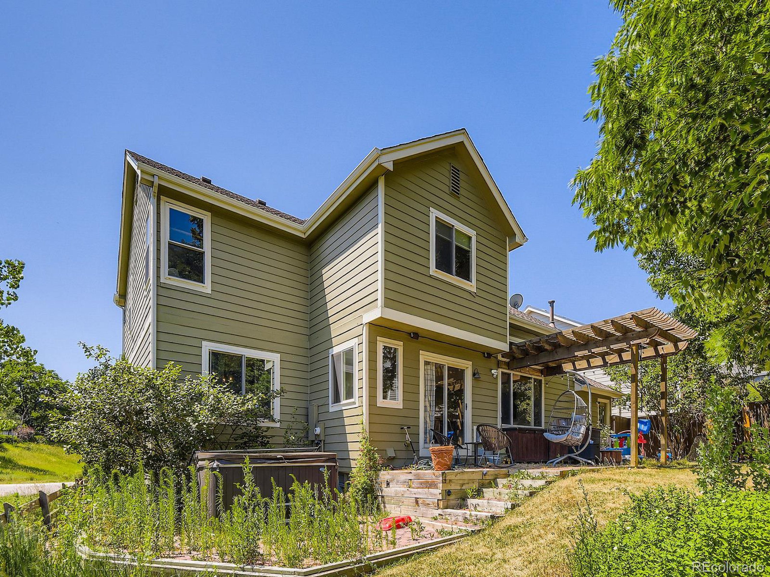 Chestnut Hill St, Highlands Ranch, CO 80130