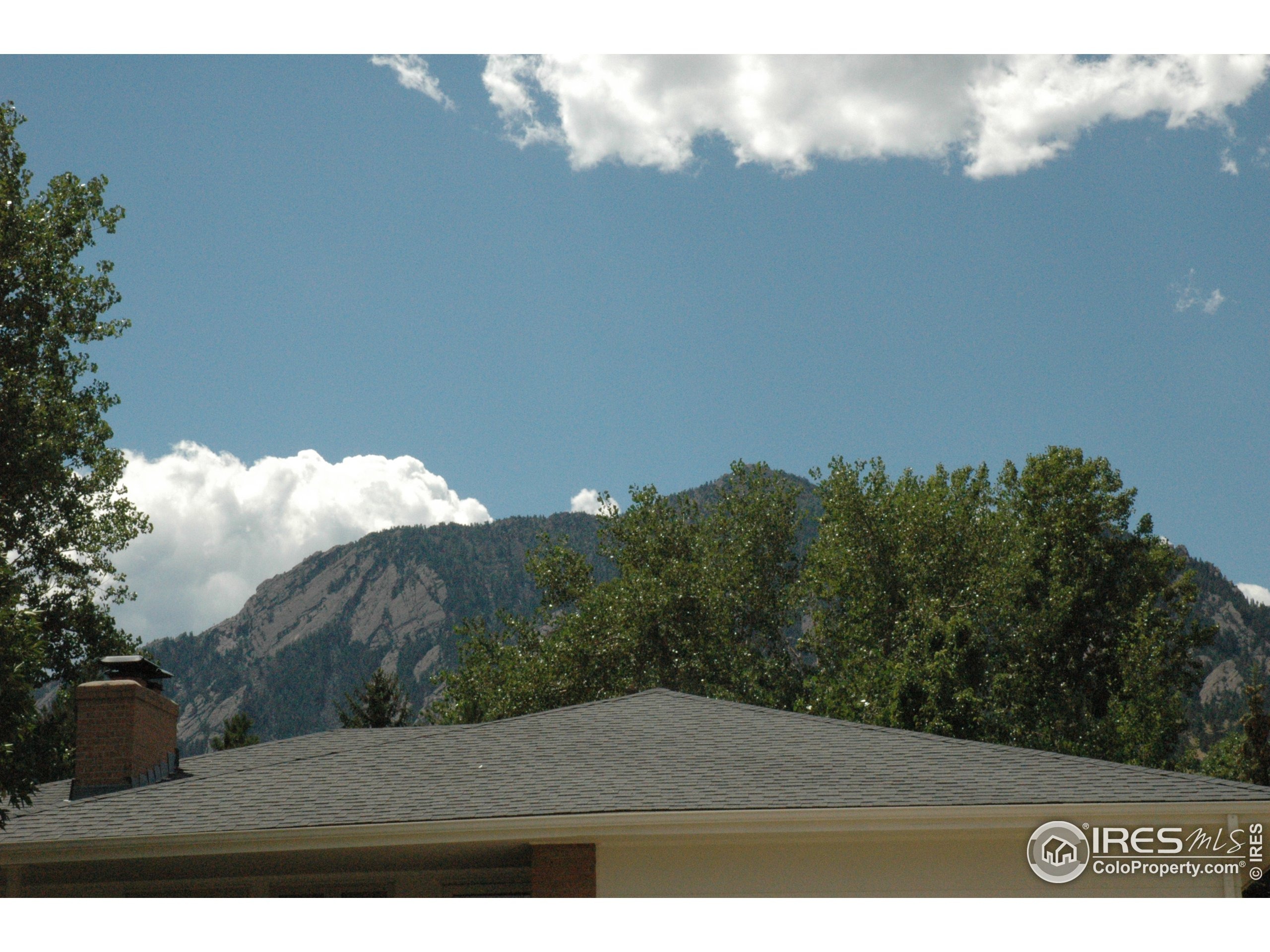 Ithaca Dr, Boulder, CO 80305