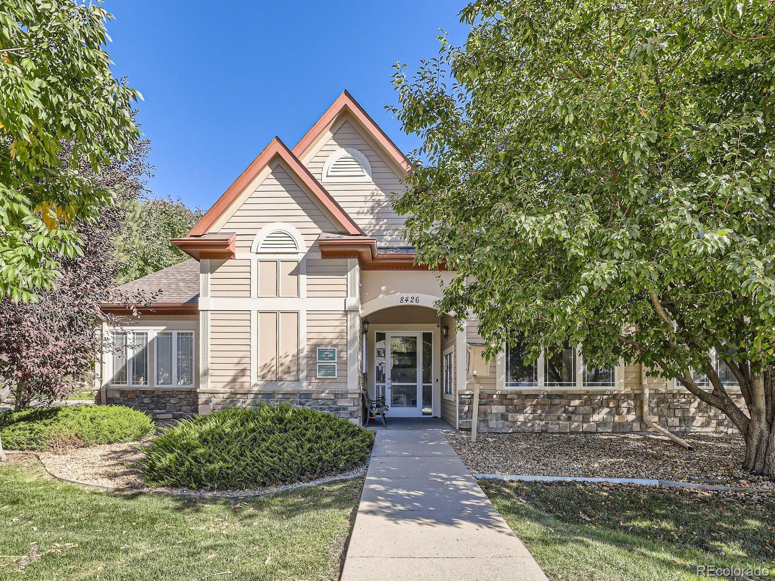 Hoyt Way, Littleton, CO 80128