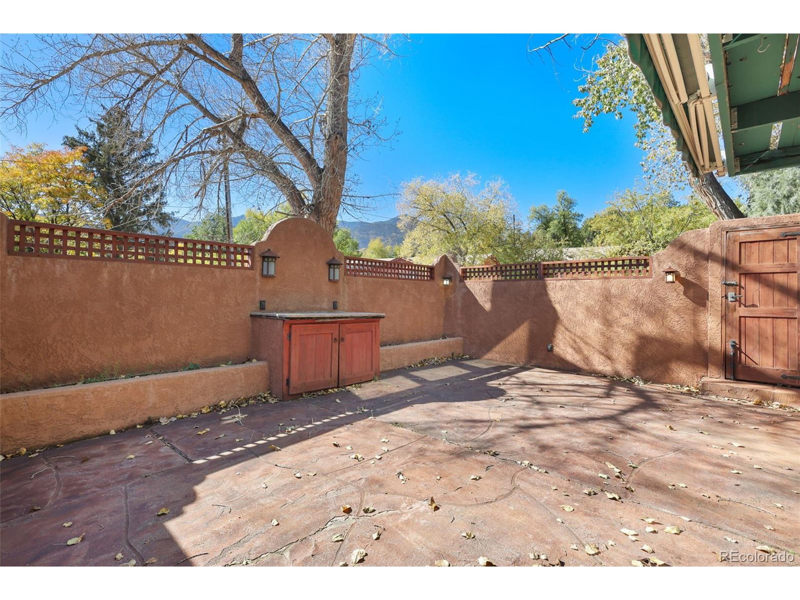 Via Vallecito , Manitou Springs, CO 80829