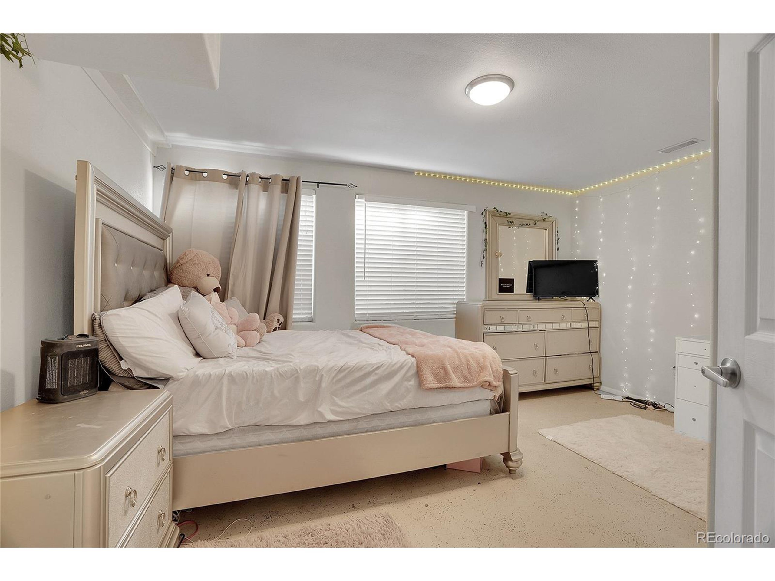 42nd Ct, Strasburg, CO 80136
