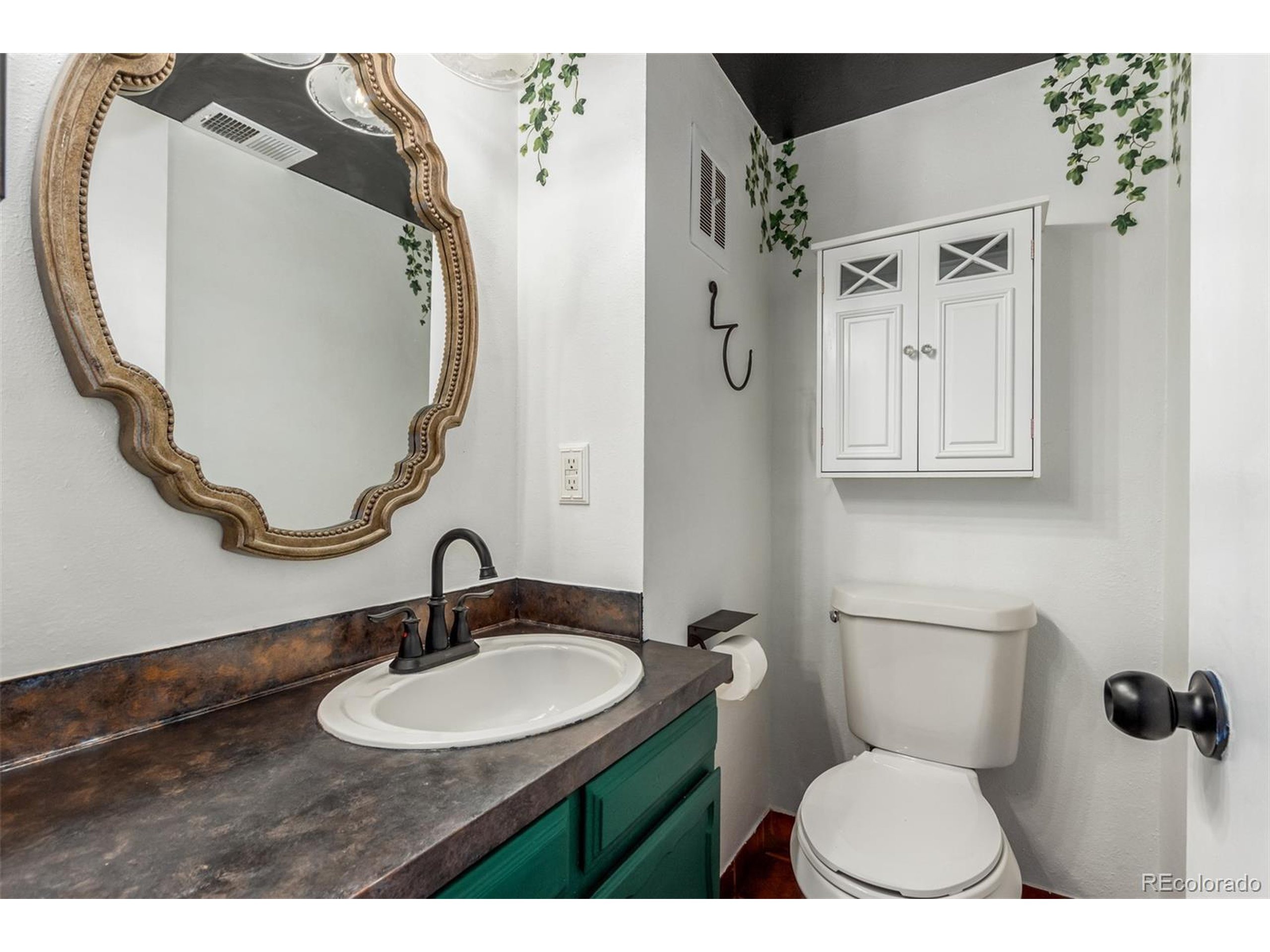 Lowell Blvd, Littleton, CO 80123