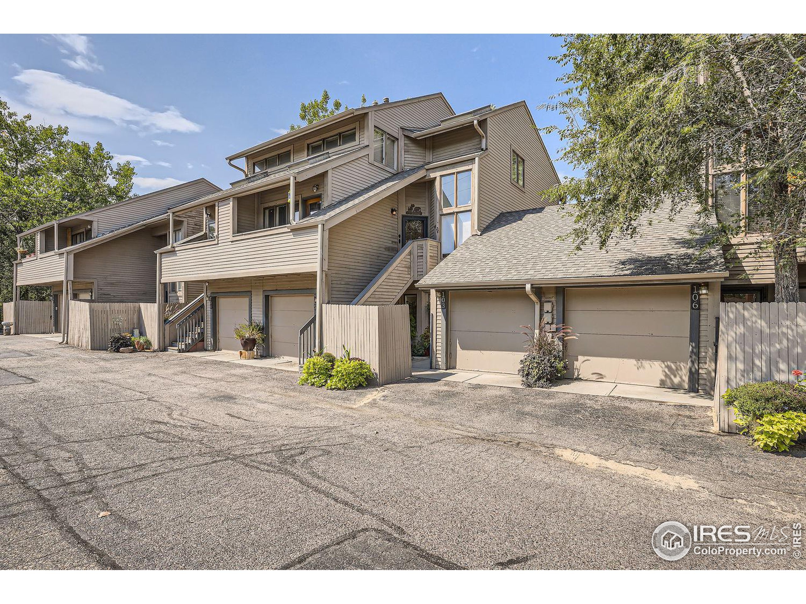 11th Ave, Lakewood, CO 80214