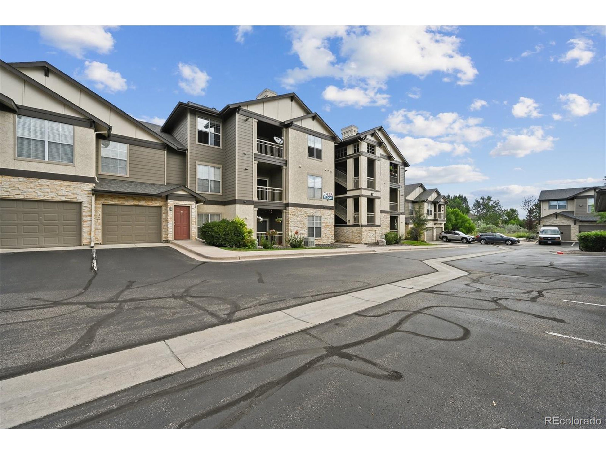 Quail Cir, Littleton, CO 80127