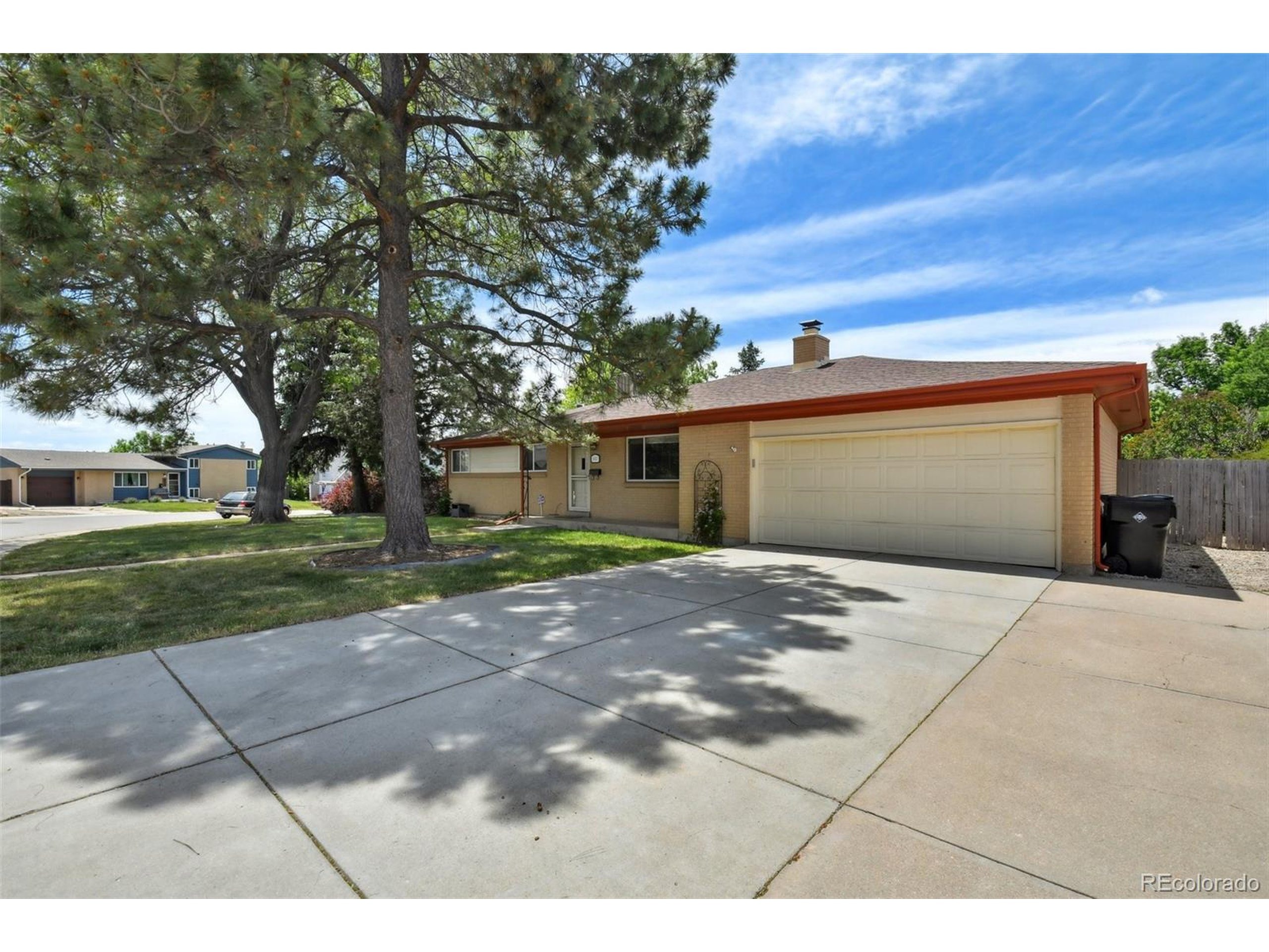 Ulster Cir, Centennial, CO 80112