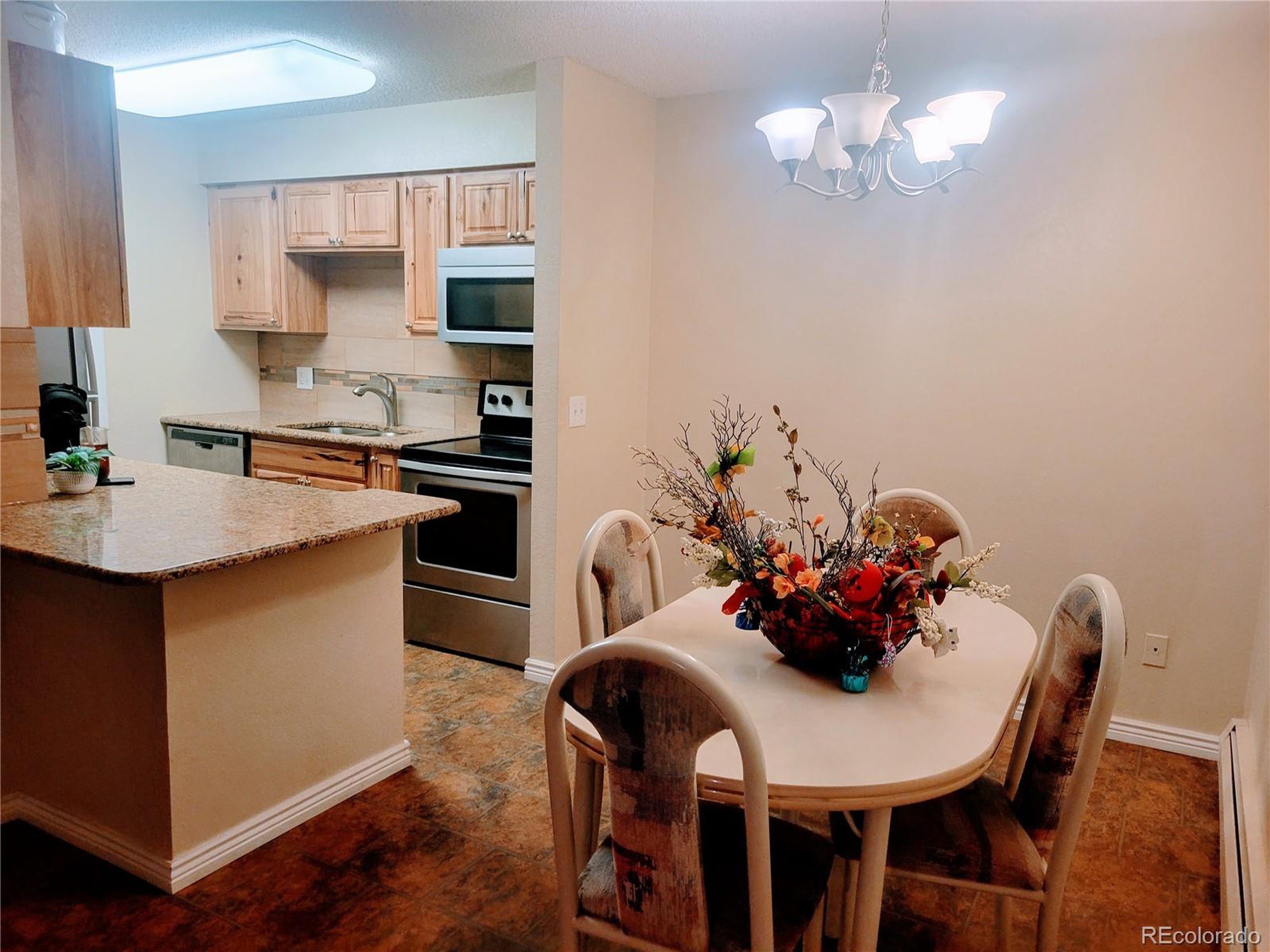 Warren Ave, Denver, CO 80222