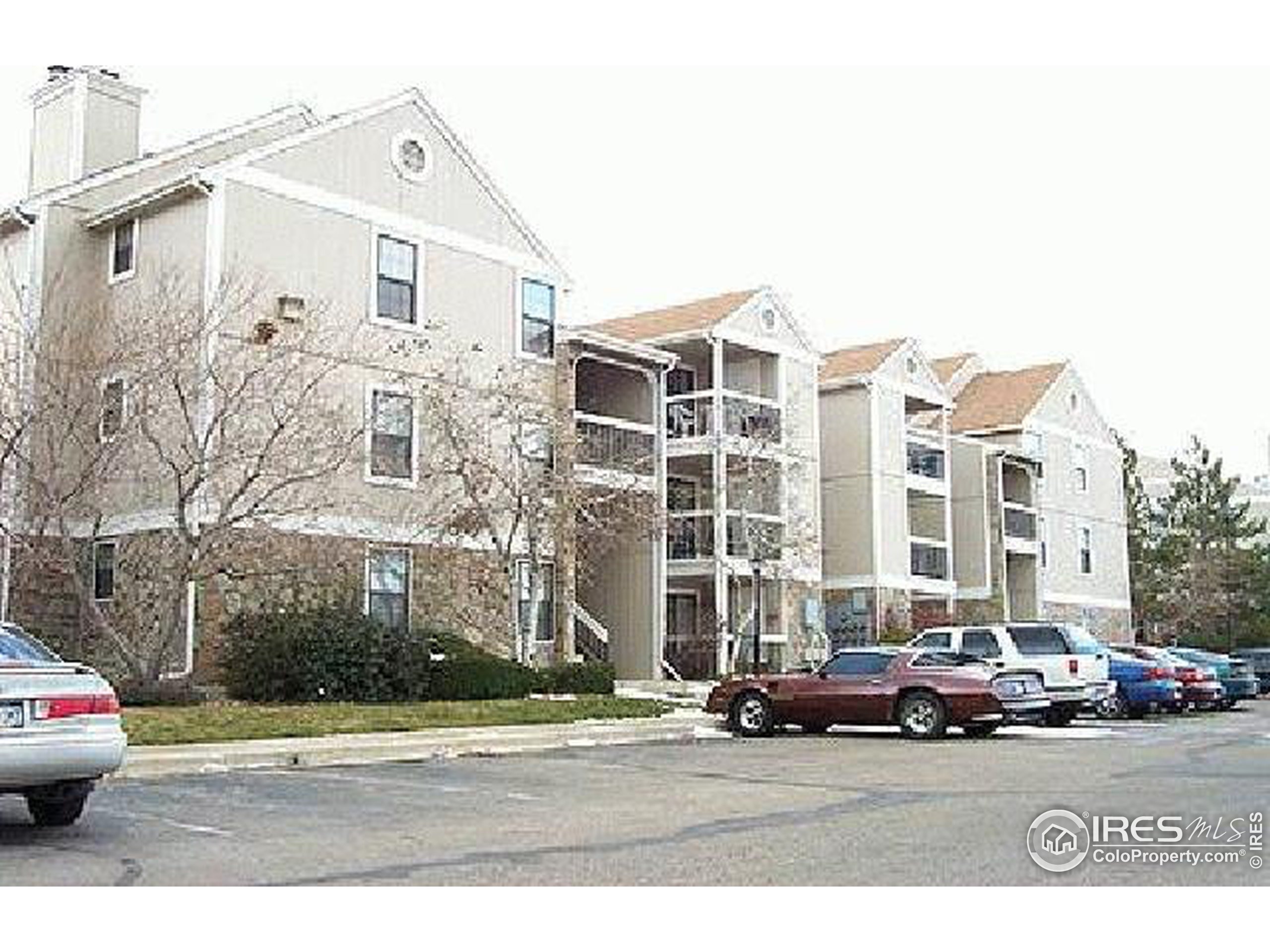 76th Ave, Arvada, CO 80003