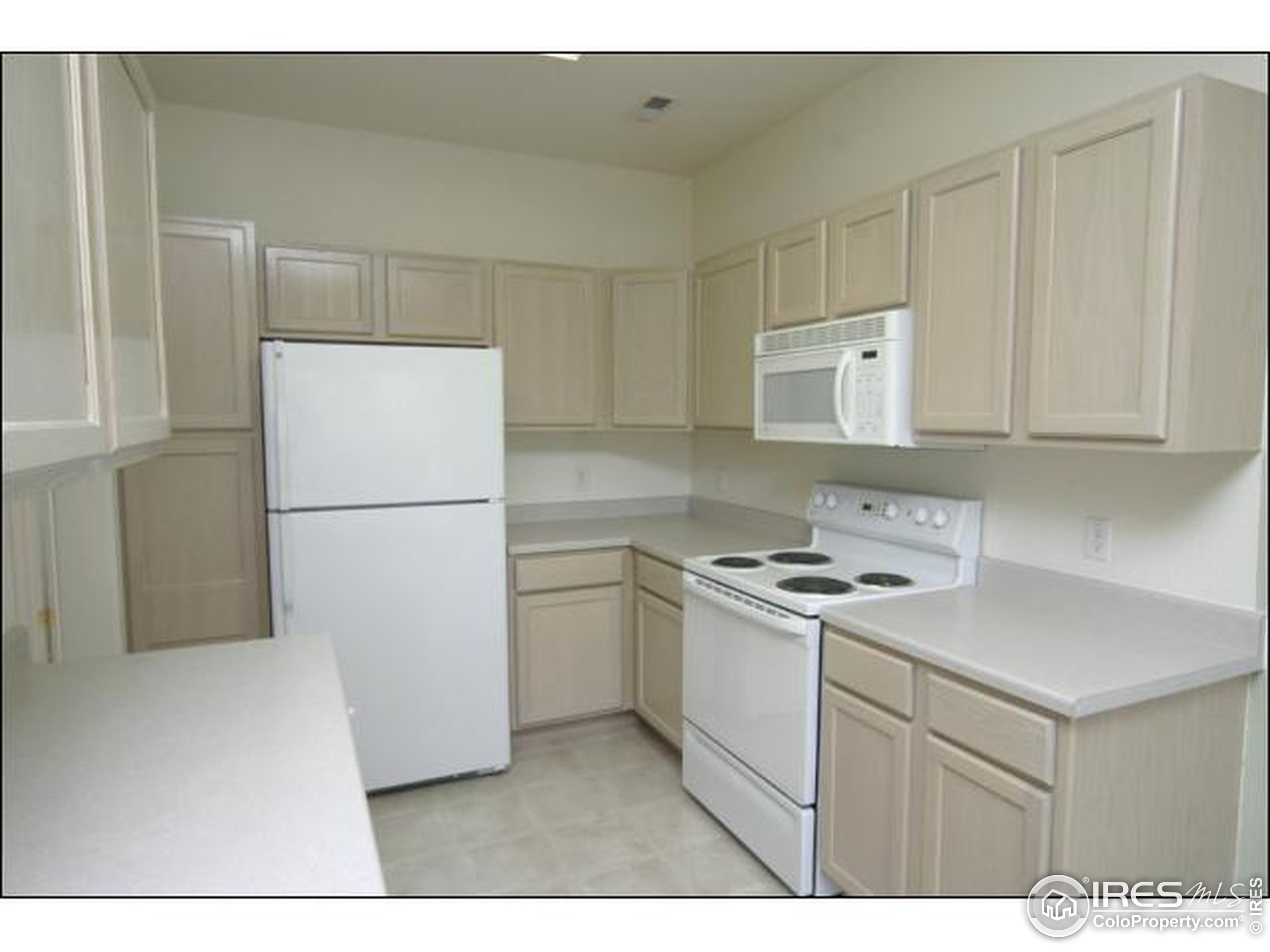 Fox Dr, Thornton, CO 80260