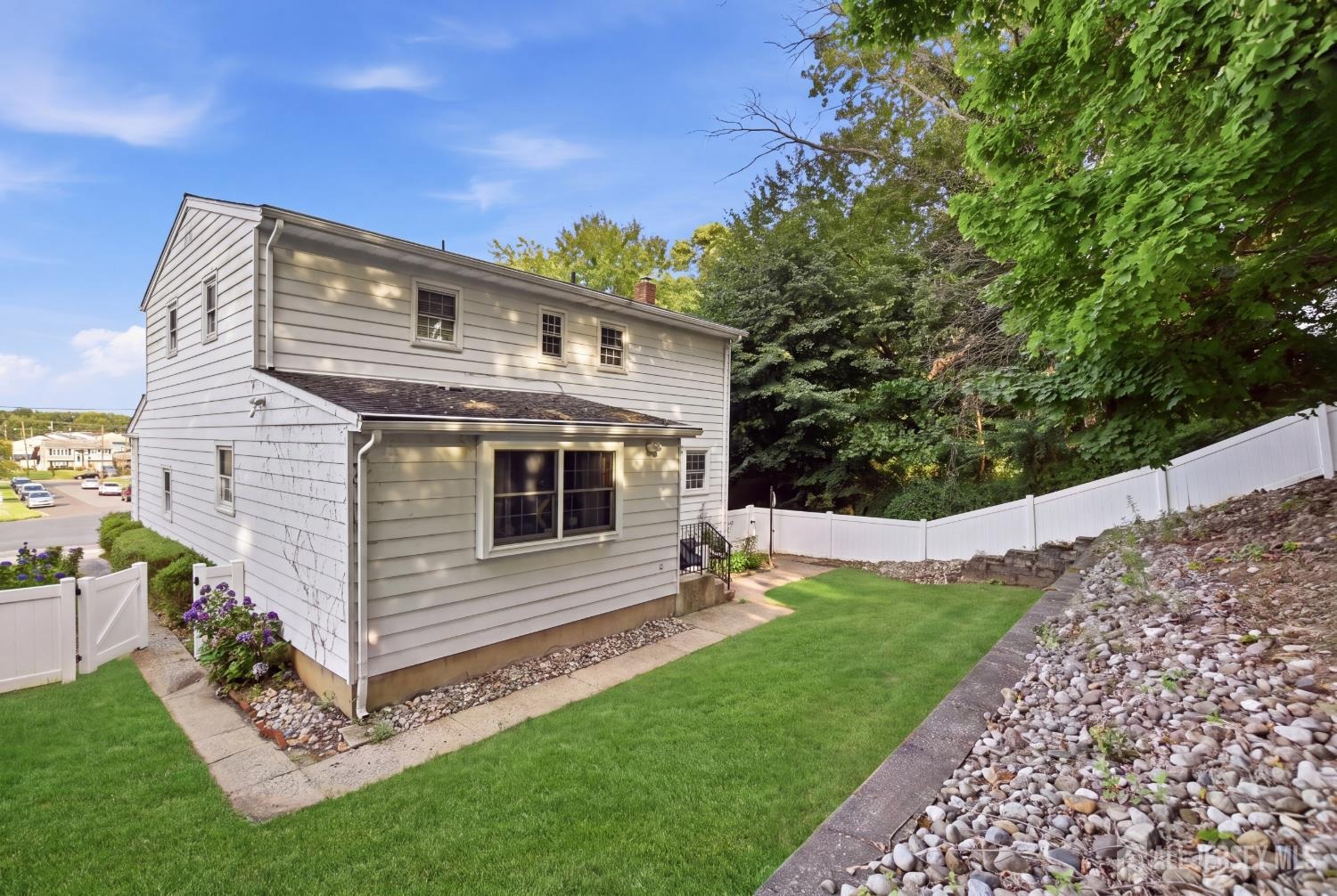 Orchard Pl, South Amboy, NJ 08879