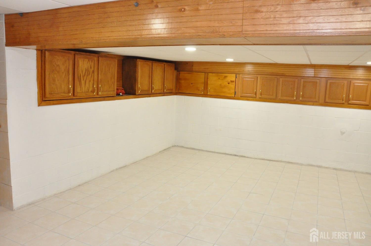 Florence Dr, Parlin, NJ 08859 #1