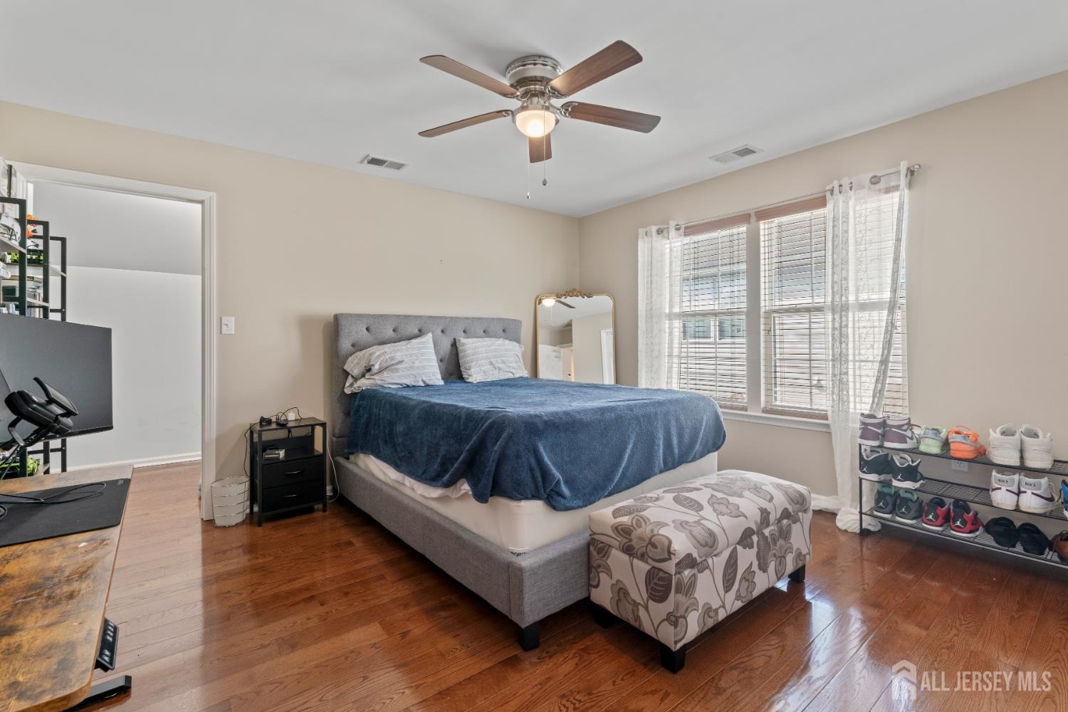 Honeysuckle Dr, Manahawkin, NJ 08050