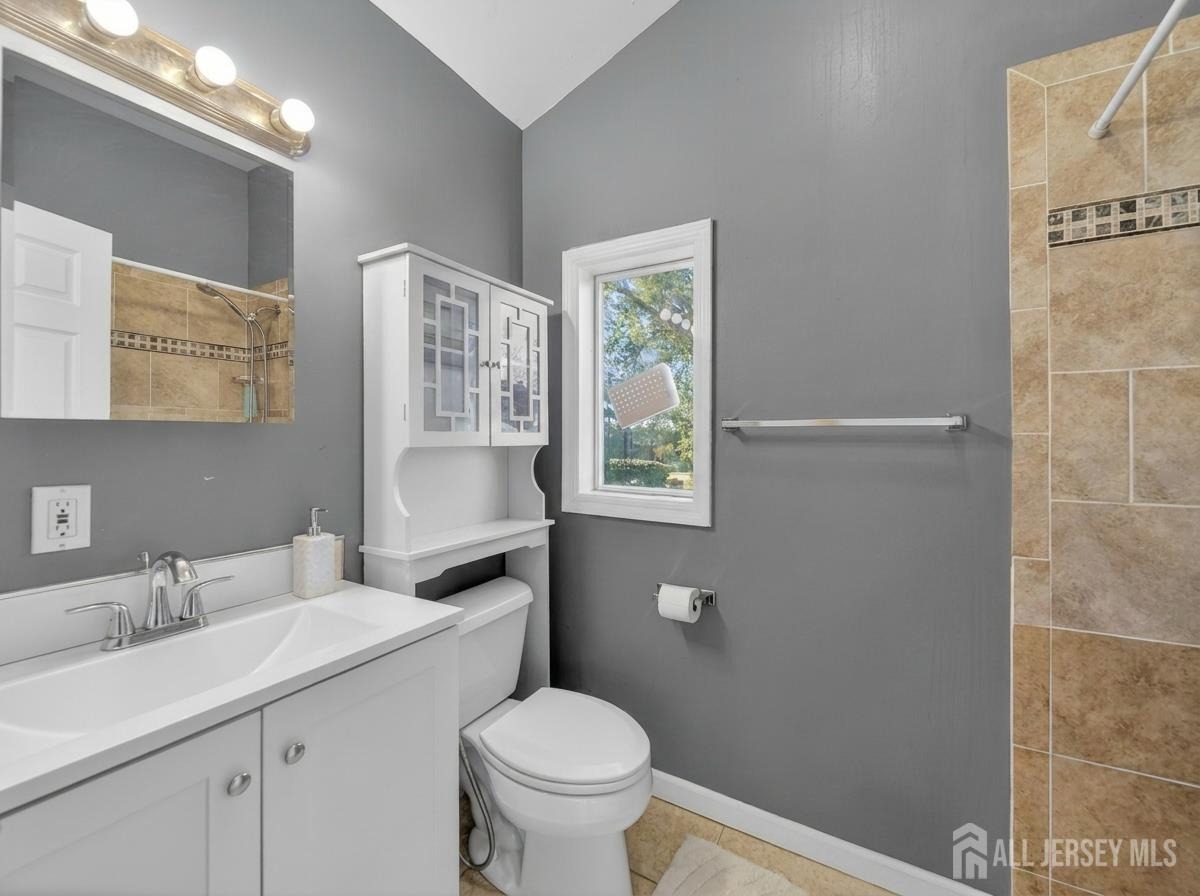 Bernard St, Carteret, NJ 07008