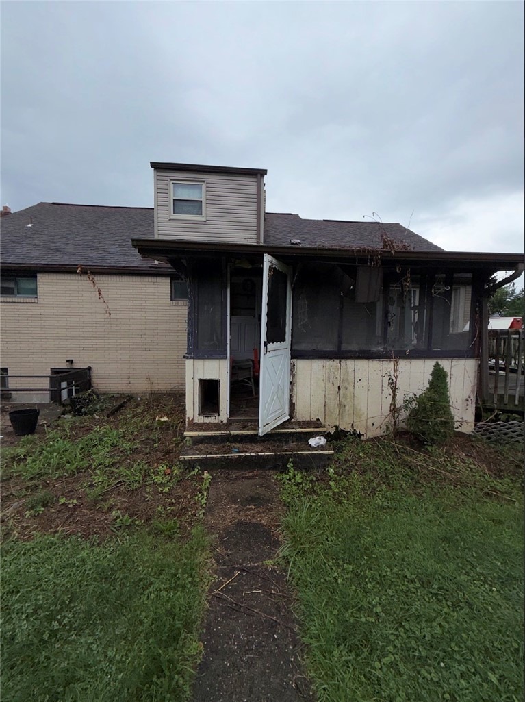 Oakridge Rd, Mc Donald, PA 15057