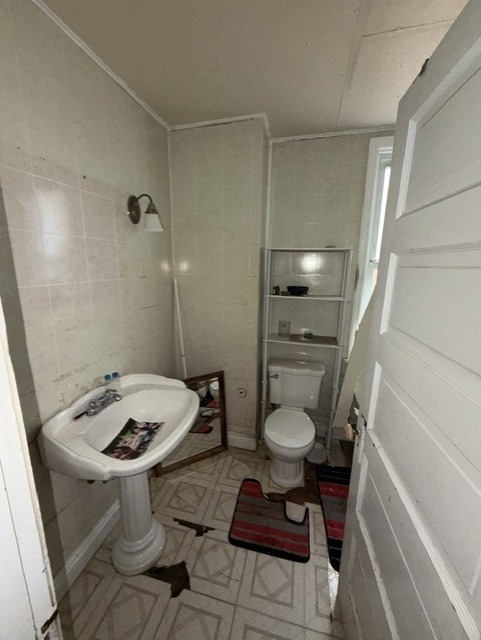 Suncrest St, Pittsburgh, PA 15210