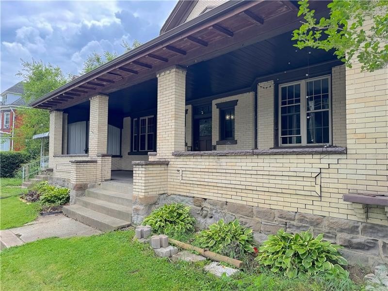 Francisco St, Pittsburgh, PA 15204 #1