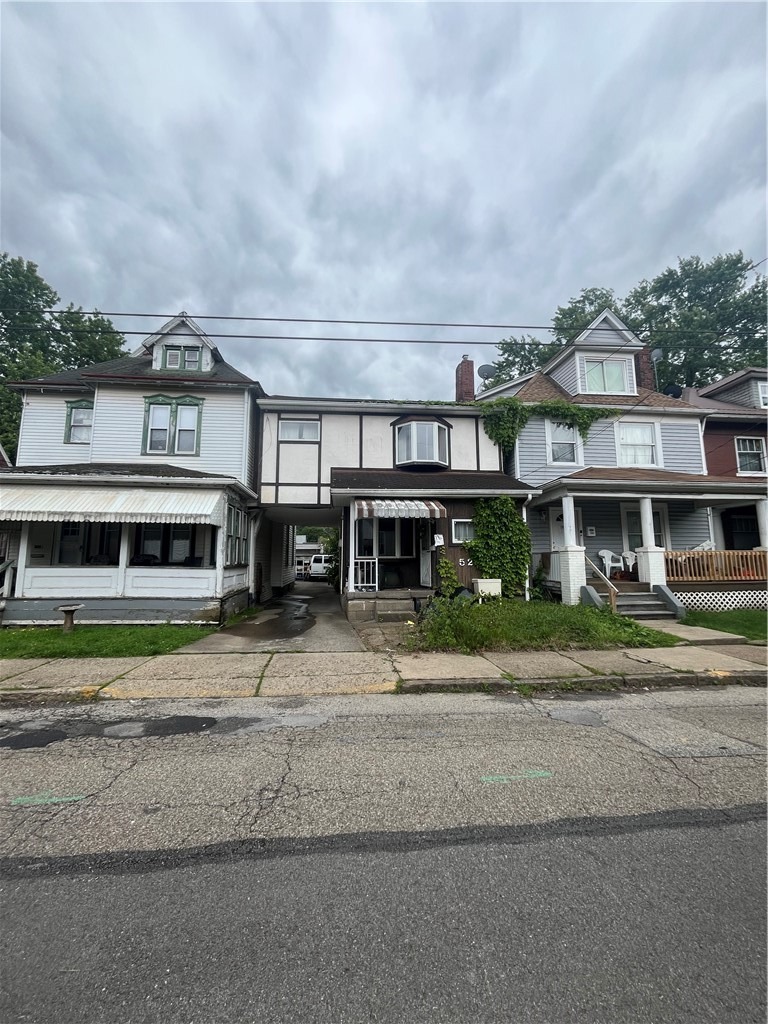 3rd Ave, Tarentum, PA 15084