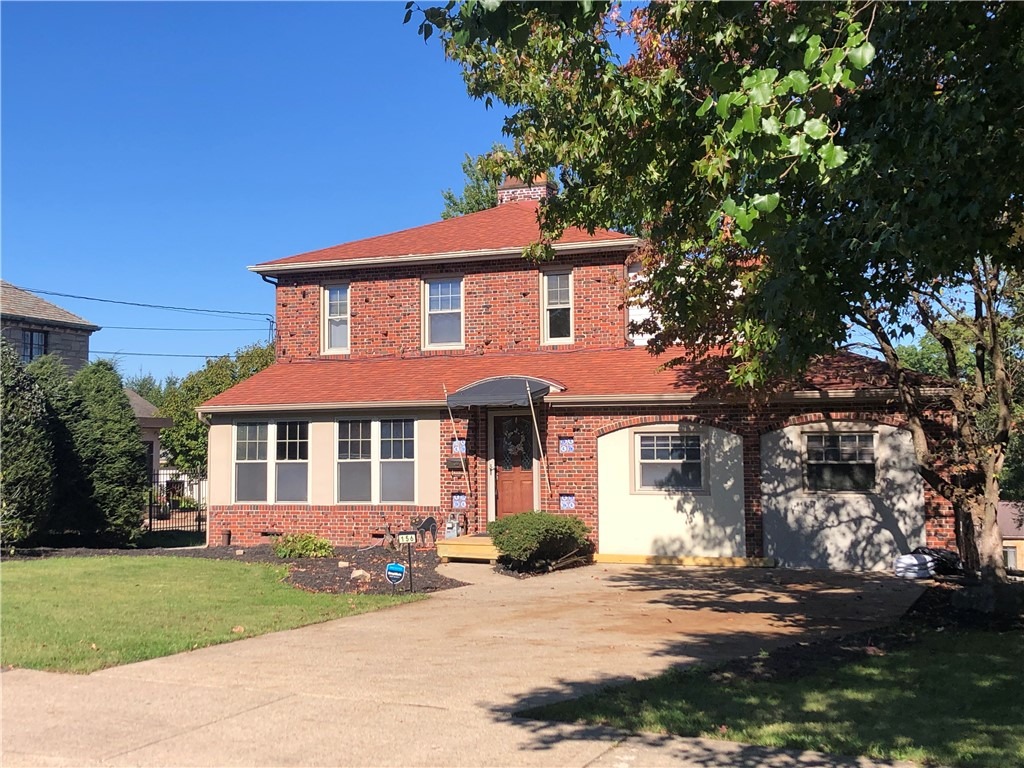 Stockton Ave, Uniontown, PA 15401