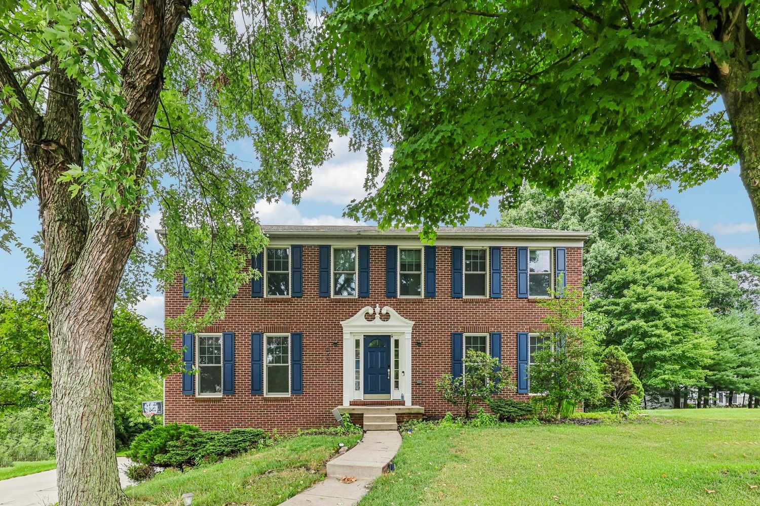 Claridon Dr, Mars, PA 16046
