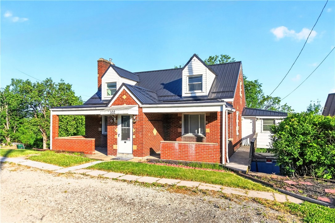 Payne Hill Rd, Clairton, PA 15025