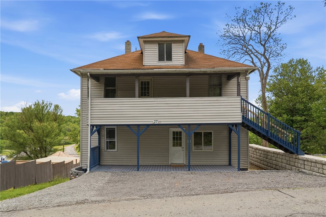 1st St, Slovan, PA 15078