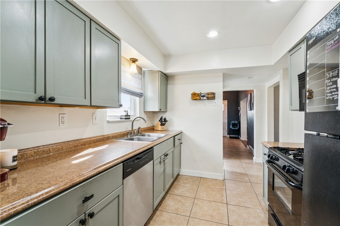 Berry St, Pittsburgh, PA 15205 #1