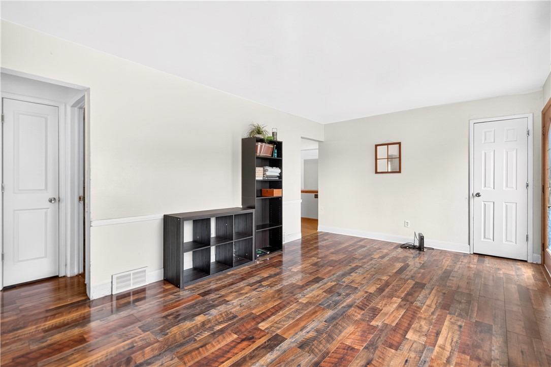 Alder St, New Kensington, PA 15068 #1