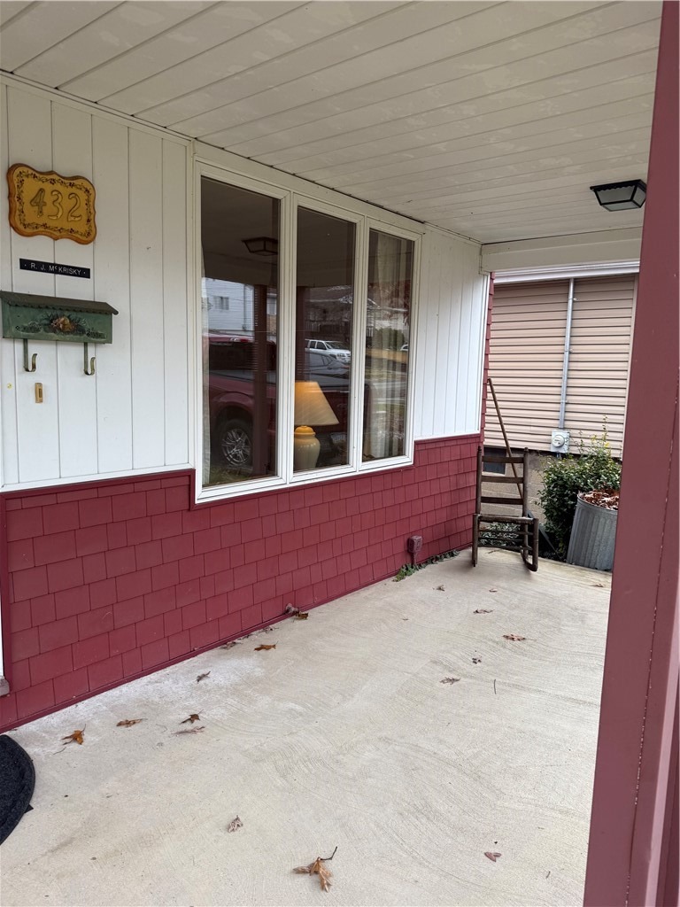 Violet Dr, New Kensington, PA 15068 #1