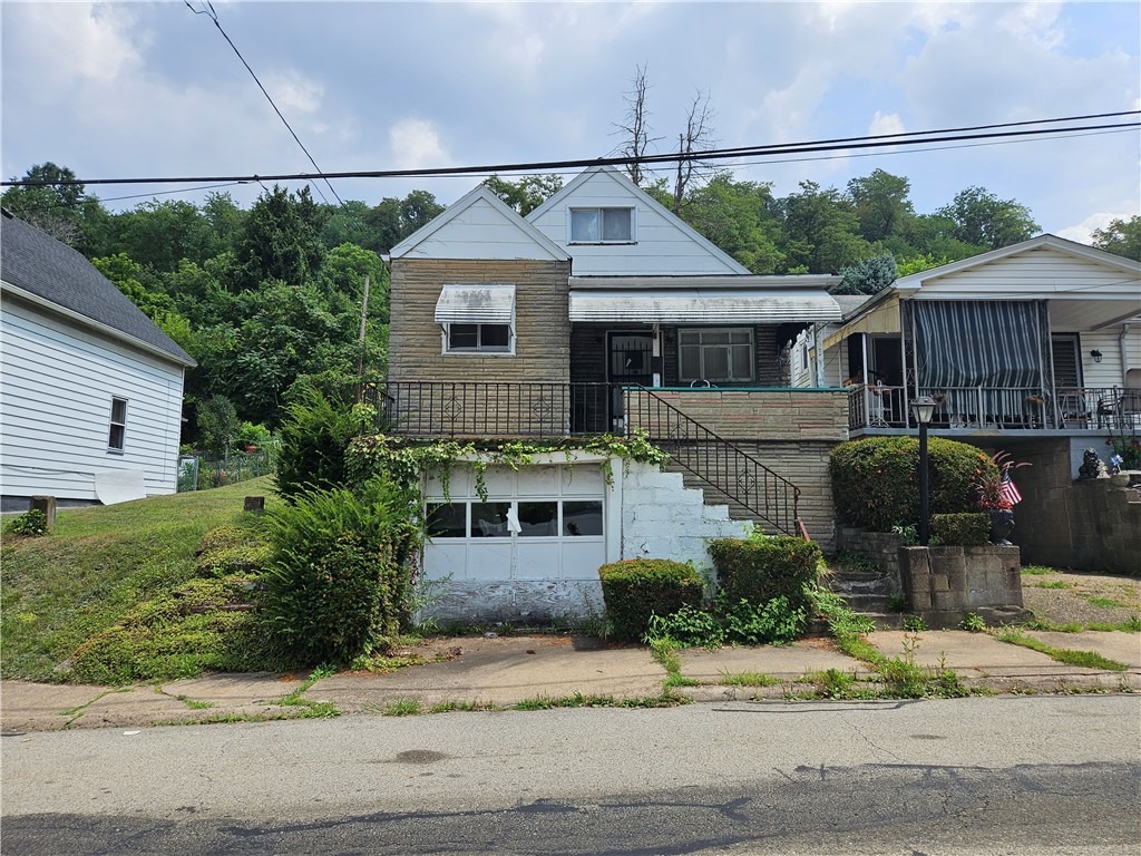 Euclid Ave, Glassport, PA 15045