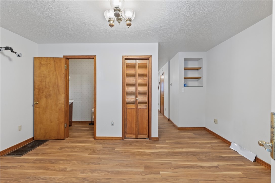 Washington Ave, Charleroi, PA 15022