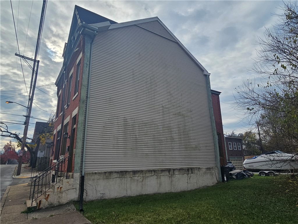 Manhattan St, Pittsburgh, PA 15233