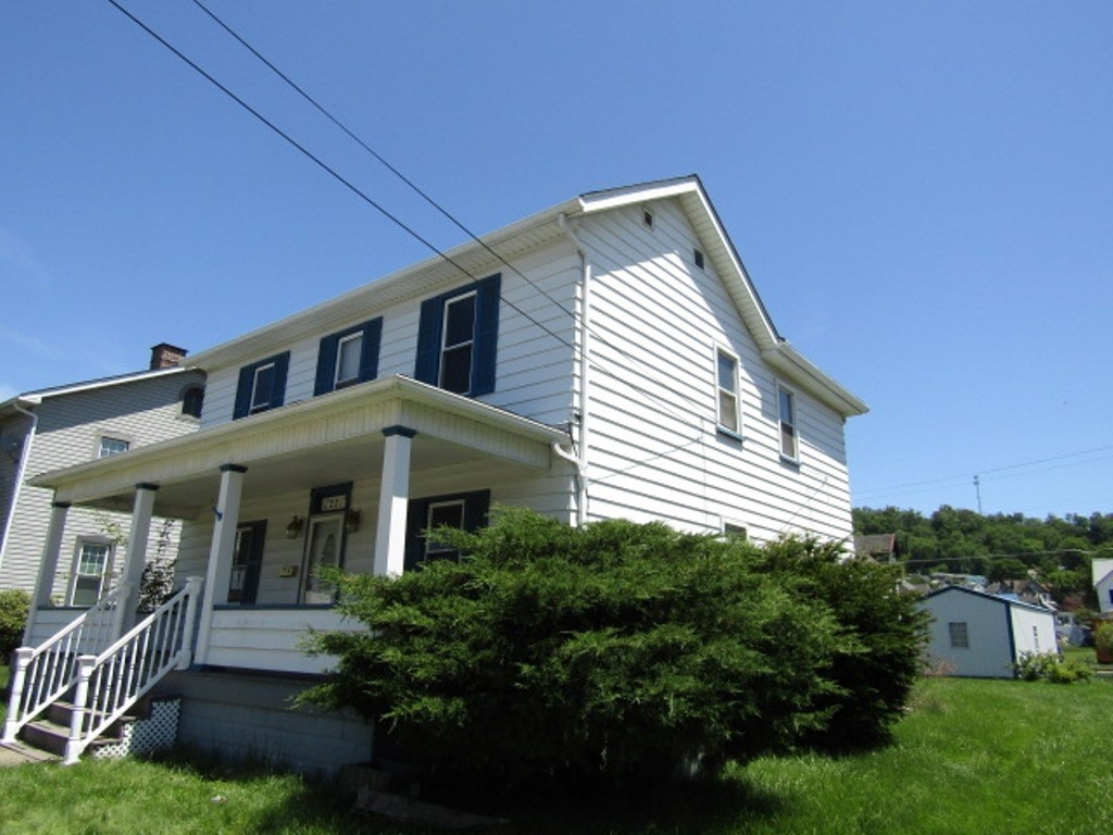 4th St, West Newton, PA 15089 #1