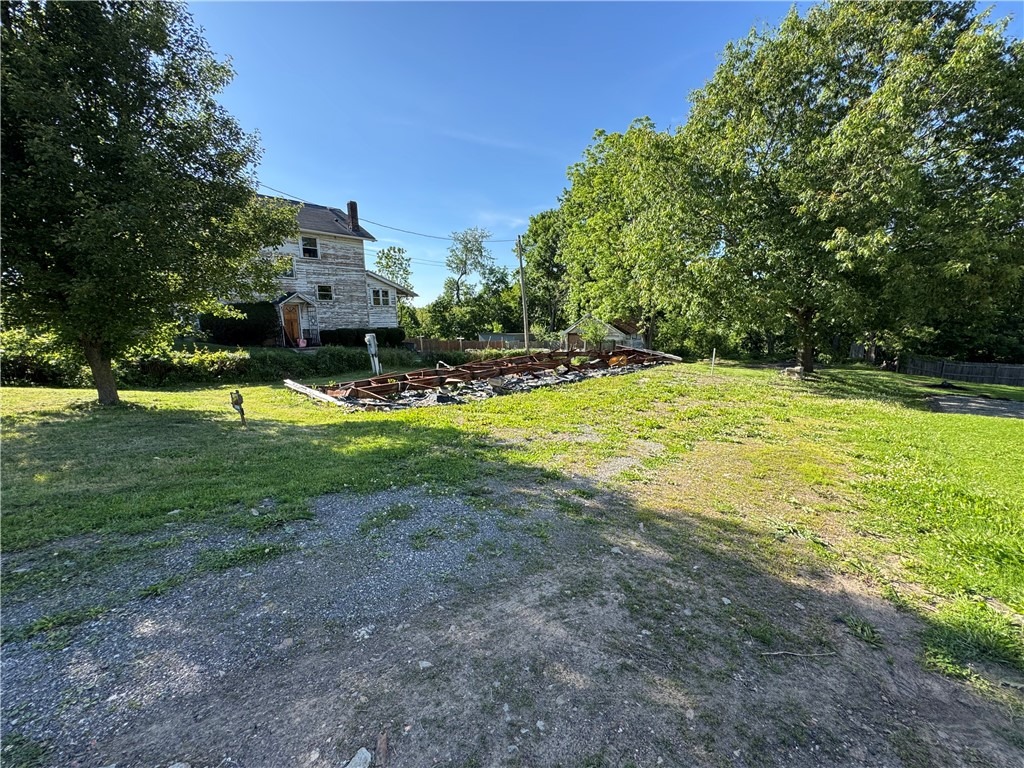 Gallatin Ave, Uniontown, PA 15401 #1