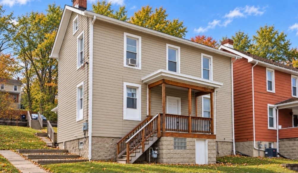 Mount Pleasant St, Greensburg, PA 15601