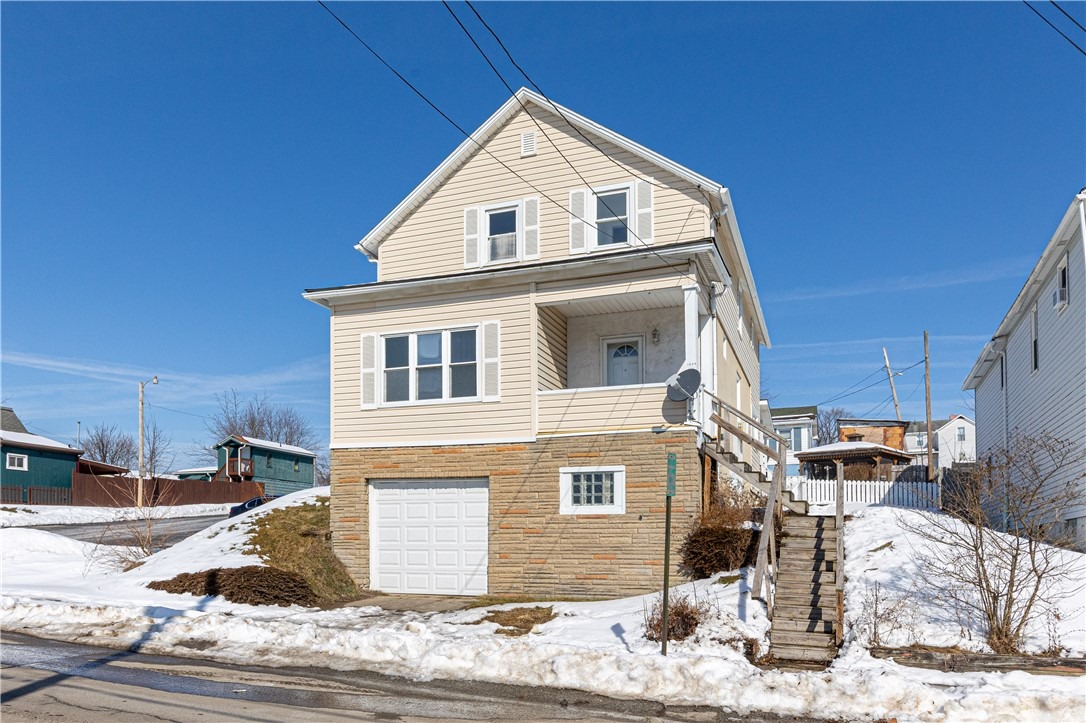 Summerlea Ave, Washington, PA 15301
