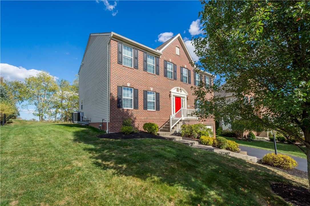 Majestic Dr, Canonsburg, PA 15317