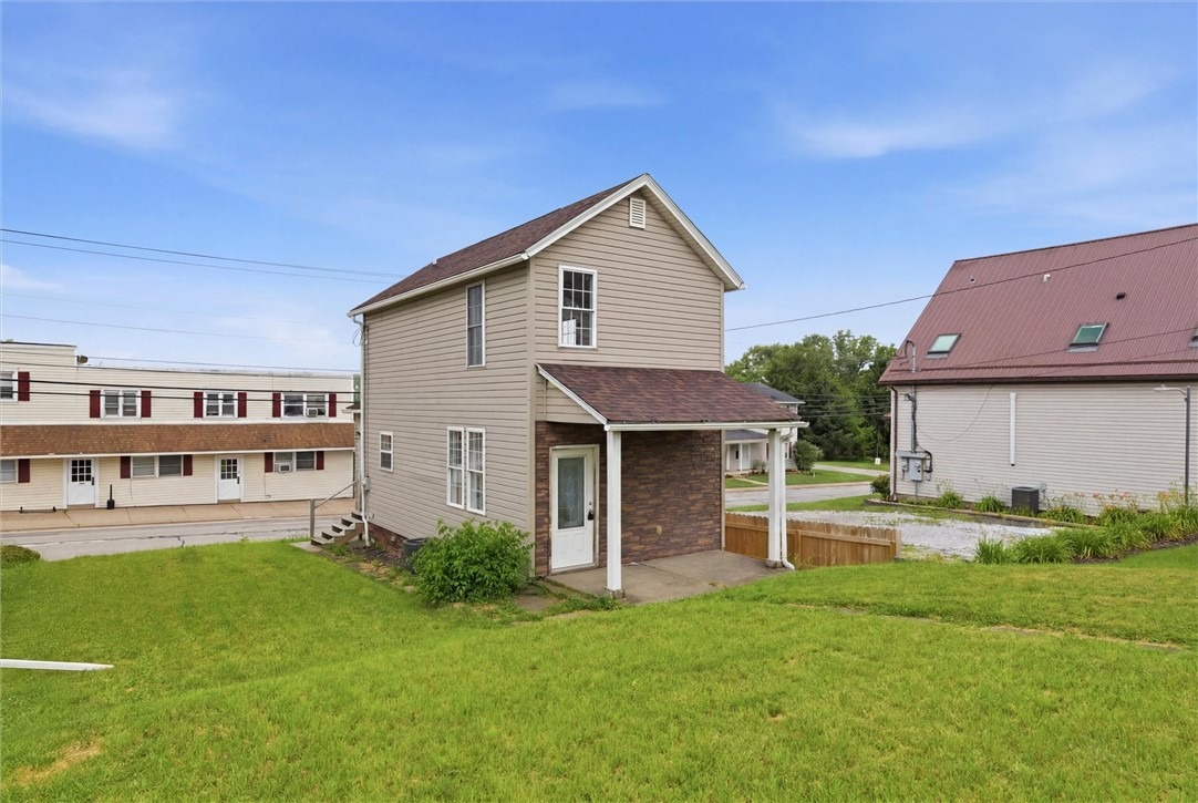 Freeport Rd, Natrona Heights, PA 15065