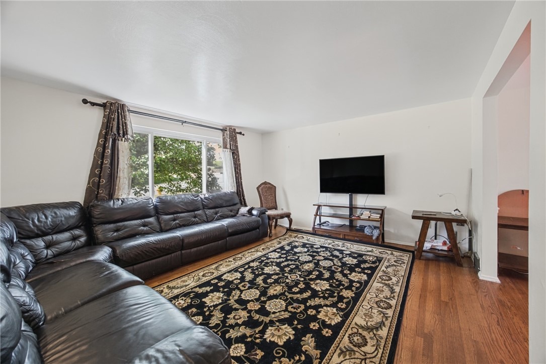 Dundalk Dr, Pittsburgh, PA 15235 #1