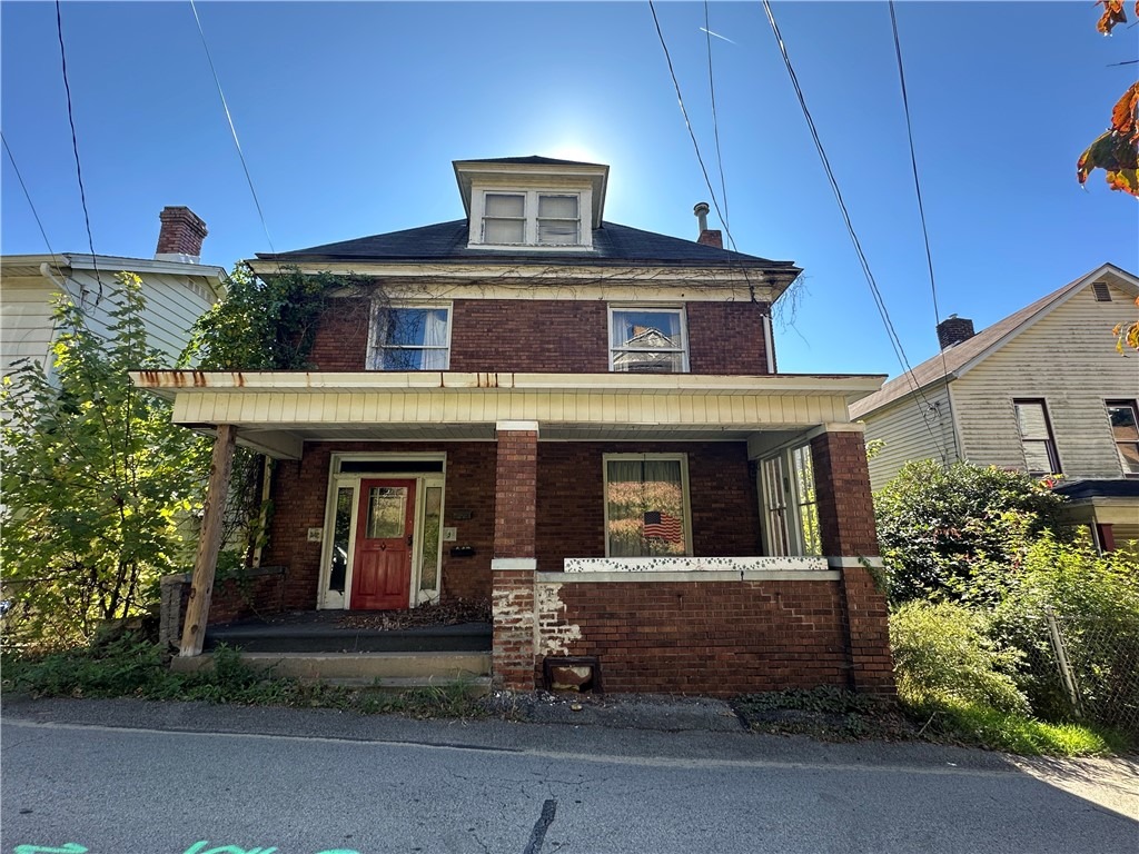 Franklin St, Freeport, PA 16229
