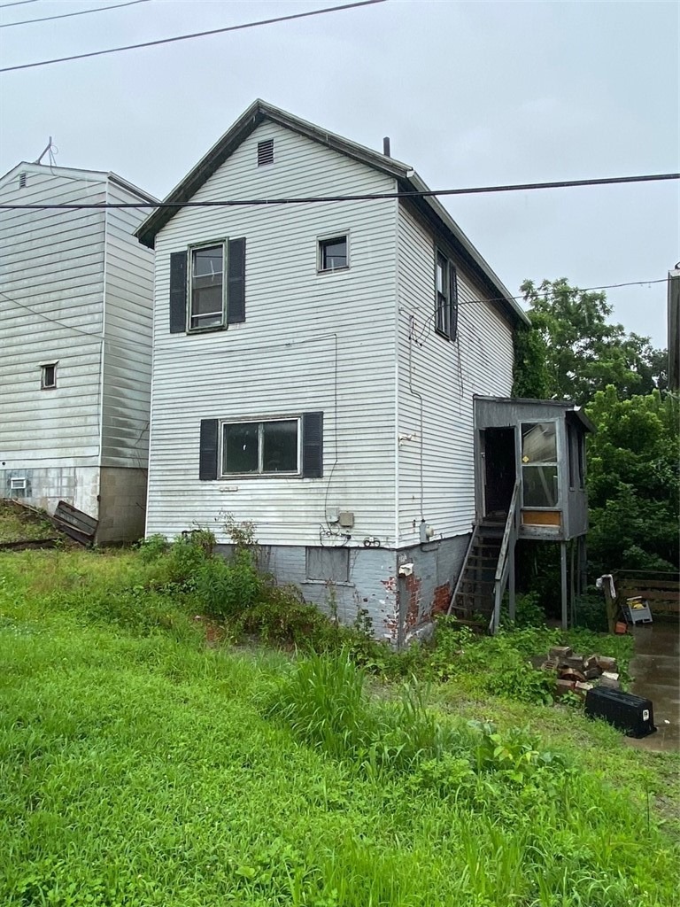 Cronemeyer St, Mckeesport, PA 15132