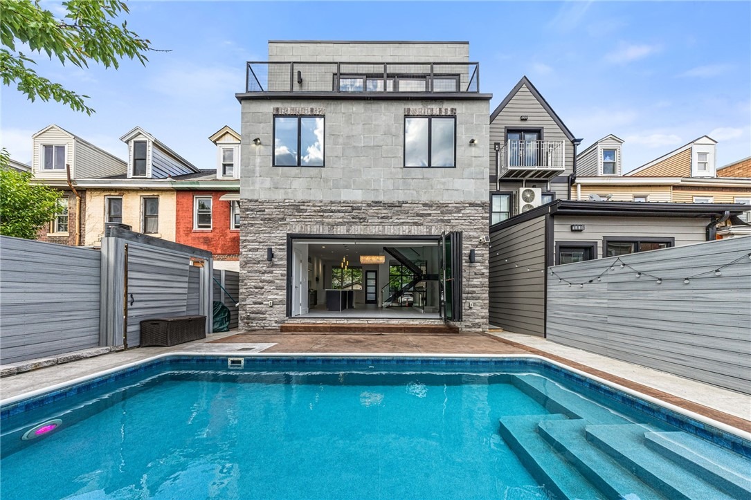Banner Way, Pittsburgh, PA 15201